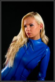 Pose34