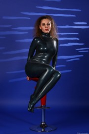 Latexskin174