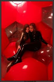 Chilling-room32