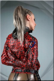 Zwangsjacke128