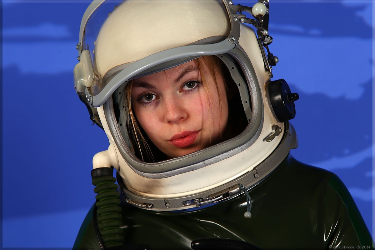 Anna Im Jetsuit Catsuitmodel