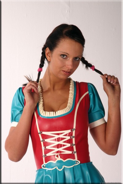 Dirndl128