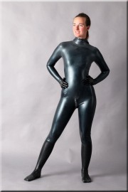 schwarz004
