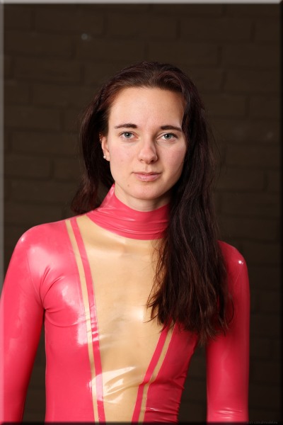 Latexskin001