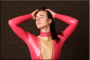 Latexskin077