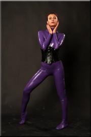 lila056