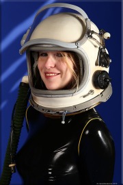 Helm058
