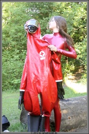 red048