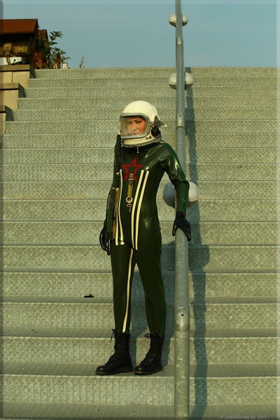 Spacesuit050