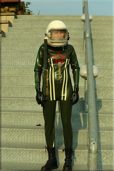 Spacesuit054