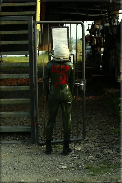 Spacesuit060