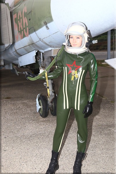 MiG032