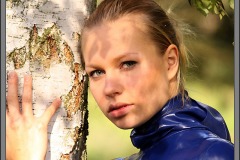 blau040