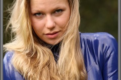 blau090