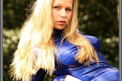 blau094