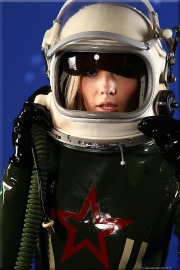 spacesuit095