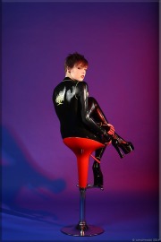 posing069