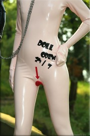 Dollsuit007