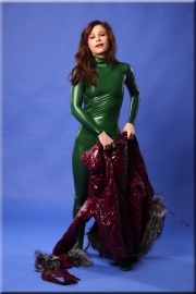 suit025