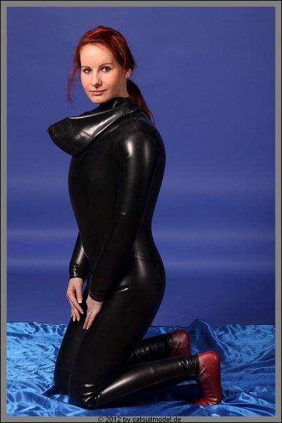 blowup_suit126
