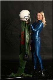 Astronaut012