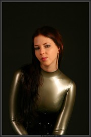 Golden-suit10