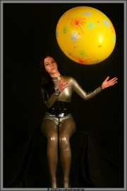 golden-Suit61